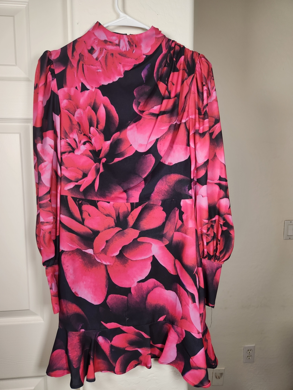Express Hot Pink and Black Floral Long-Sleeve Dress
